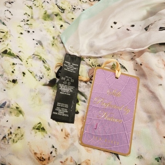 💕TED BAKER💕 100% Silk Crystal Droplets Scarf - Picture 8 of 8